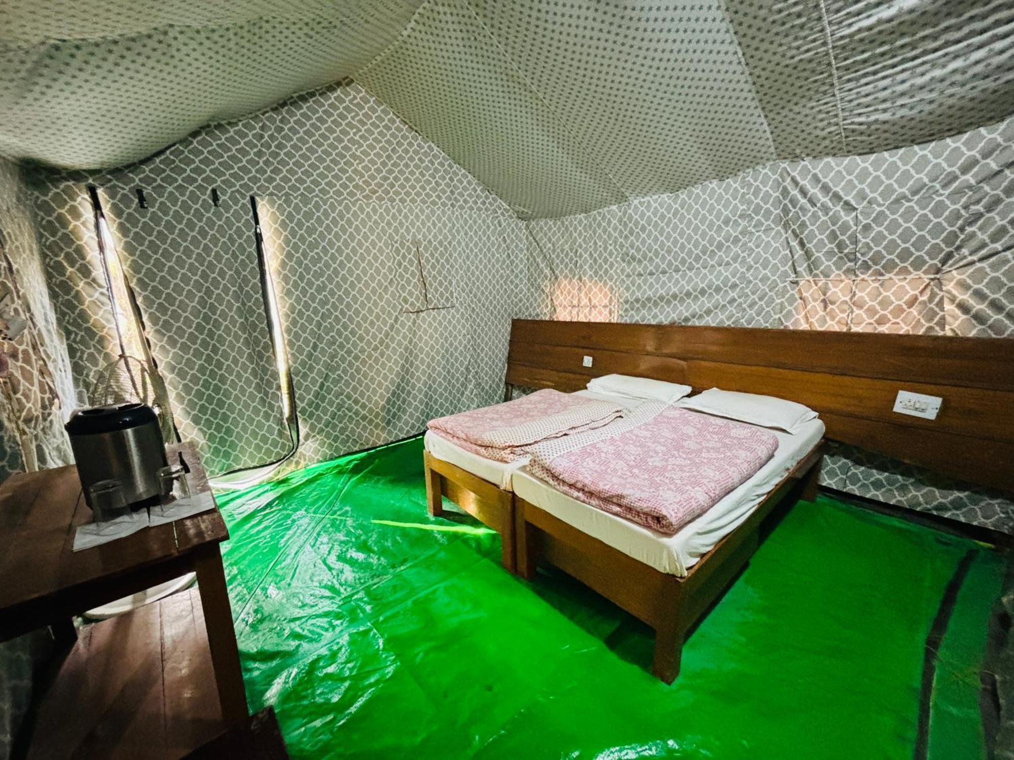 Camp High 5 Jayalgarh Hotel Dāngchura Exterior photo